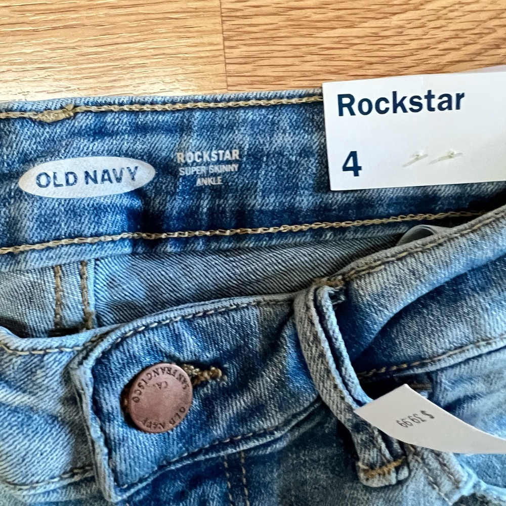 Old Navy rockstar super skinny ankle jeans size 4 brand new with tags - Picture 3 of 4